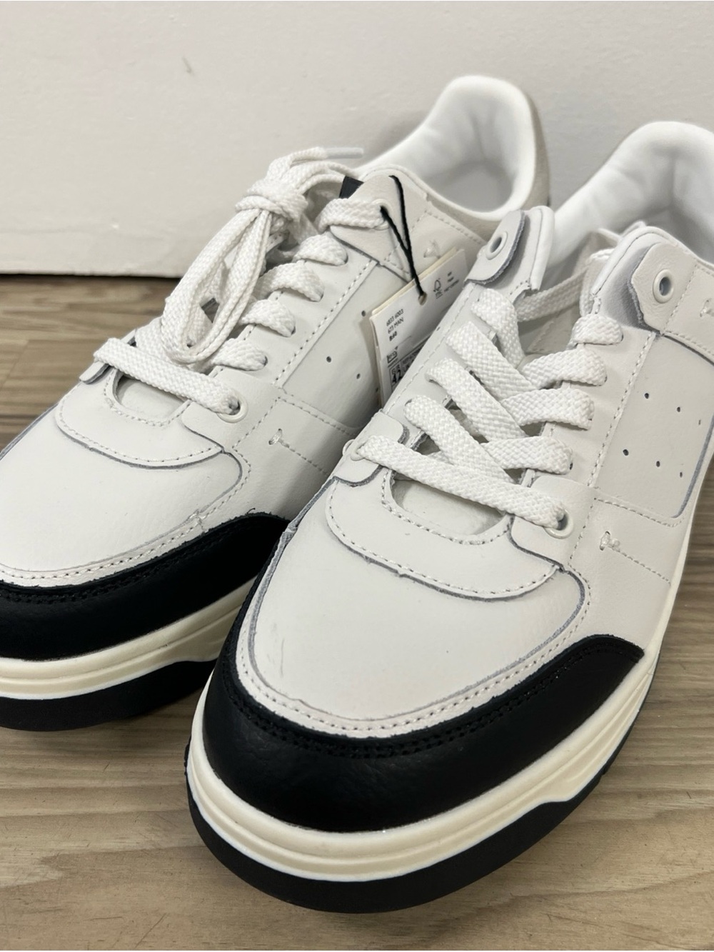 MNG By MANGO White Leather Lace Up Casual Sneakers EU 42/US Size 9 $120 NWT